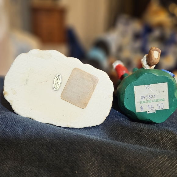 Christmas figurines, Total 2. Mouse figurine and Santa Claus with bag of toys. - Picture 7 of 8